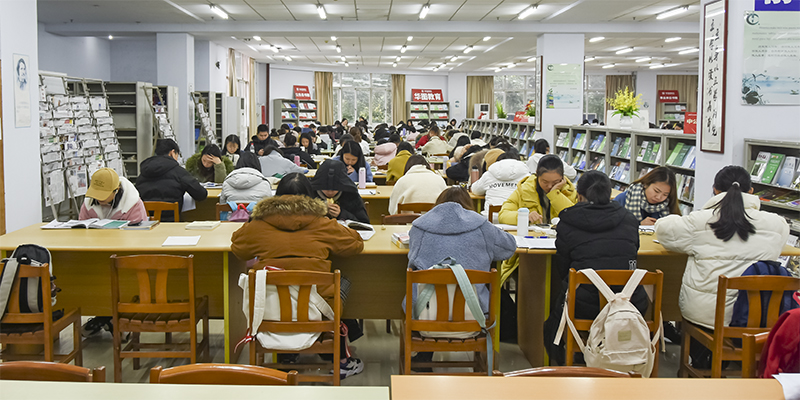 渝超联赛-重庆城市足球联赛赛程-直播比分入口法治赋能关岭中医药经济高质量发展研讨会—— 关岭天书酒店召开