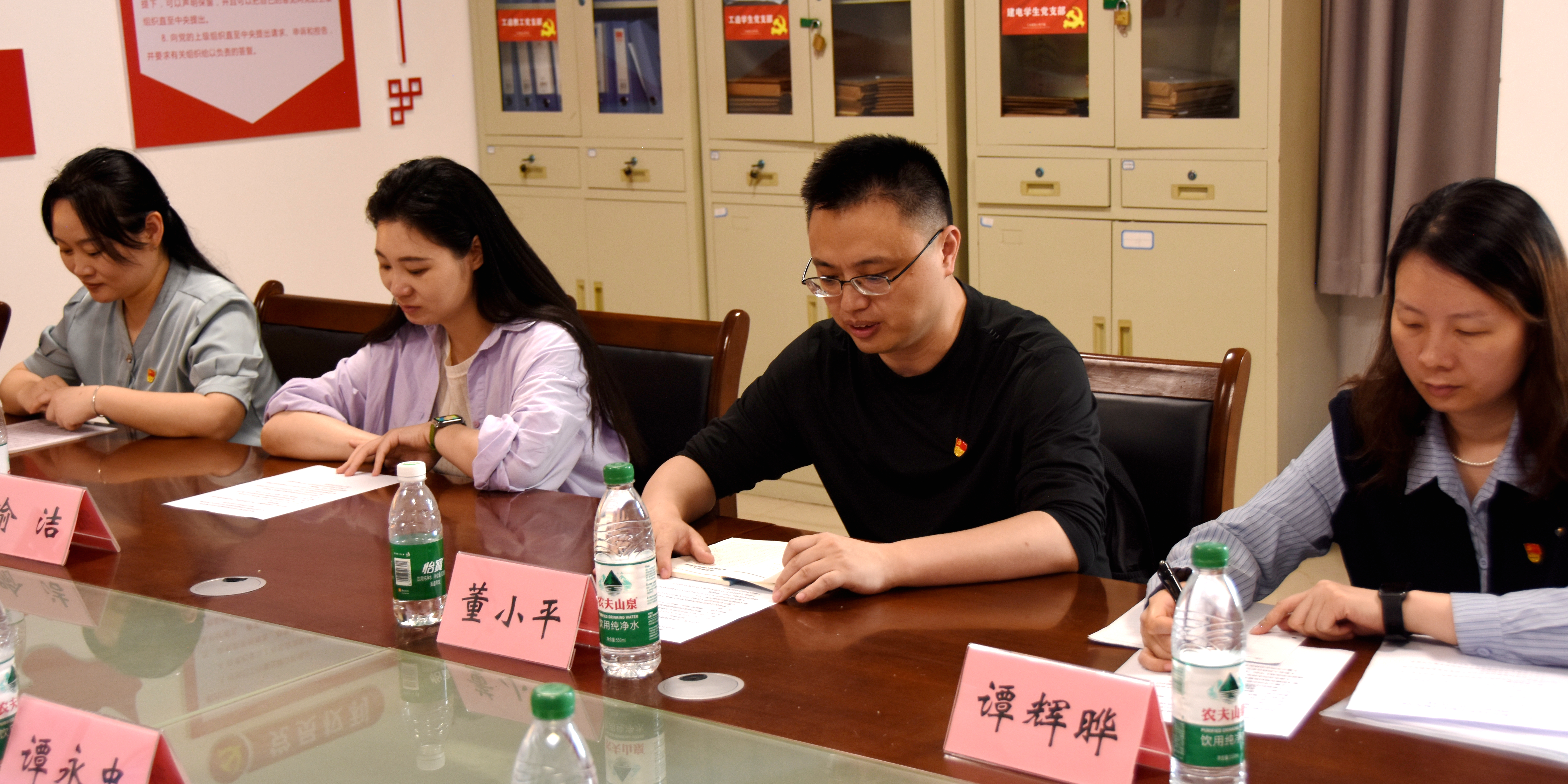 重庆市教育评估院专家来校调研指...